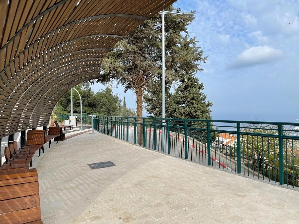 Amazing Apartment With Balcony & Hottub At Carmel Center Haifa 0*,